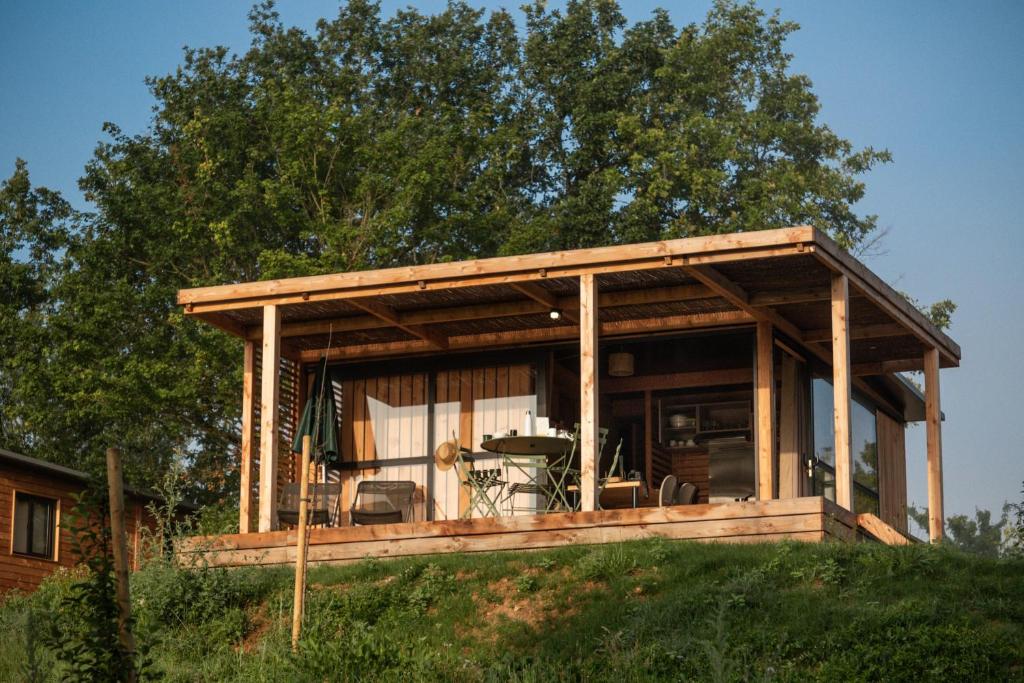 Photo de la galerie de l'établissement Huttopia Pays de Cordes sur Ciel, à Albi 15 autres photos