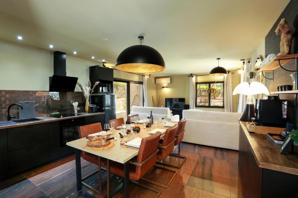 Maison Thérèse by Panorama Locations - SPA privatif 5