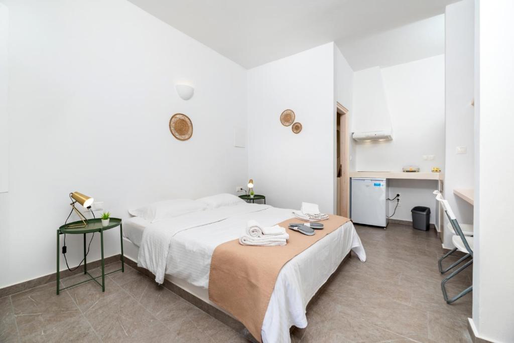 Thallos Cave House and Apartments 7