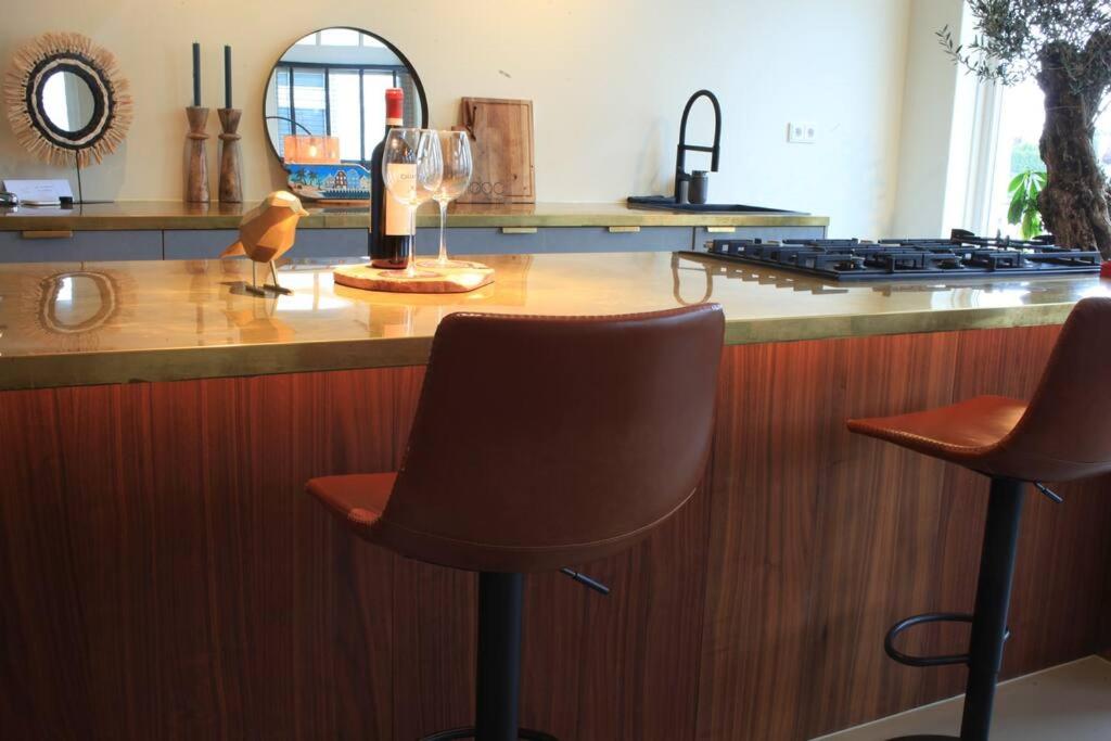 Luxury Harbour Suite With Free Parking 5