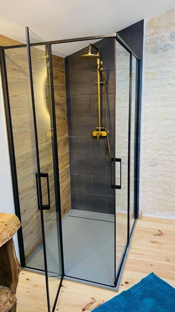 L'atelier - Duplex Gîte de charme avec Spa La Rochelle 8