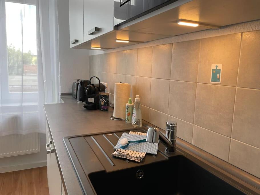 LUCKY STAYS LS12 - Vollausstattung - Zentrum - große Küche - 2 Zimmer - Smart-TV 3