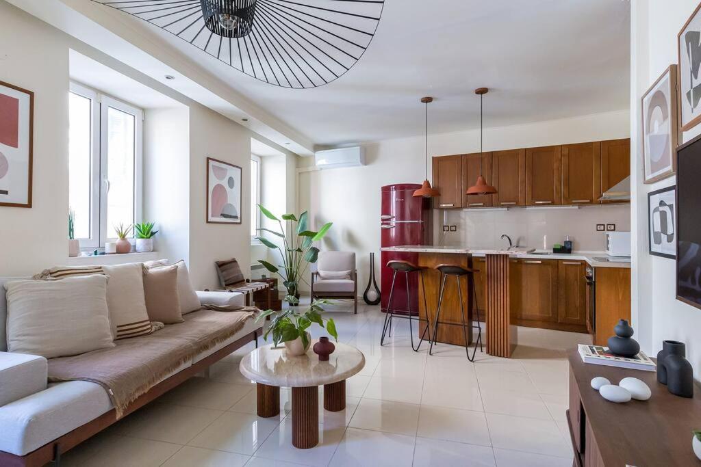 Zen Retreat In The Historic Center with a Huge Balcony 8
