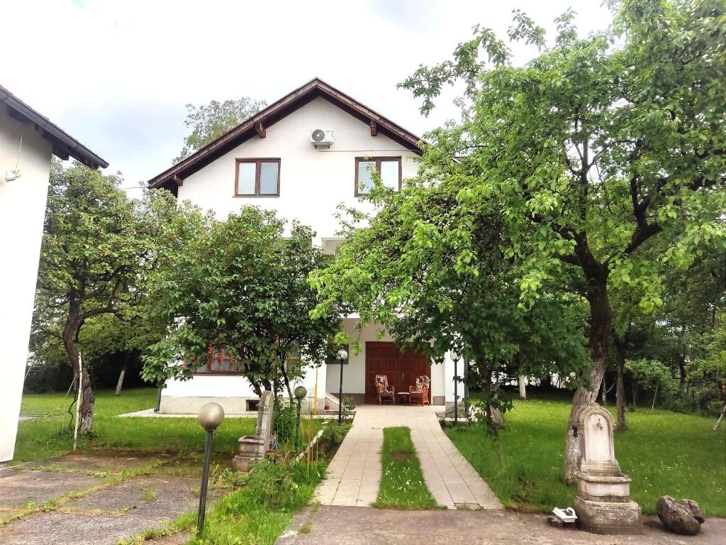 Vila Gardenia 6