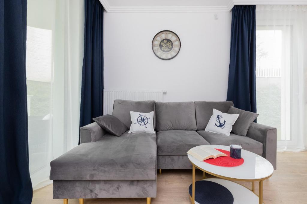 Apartment Redlowo & 2 bedrooms & Parking by Noclegi Renters 6