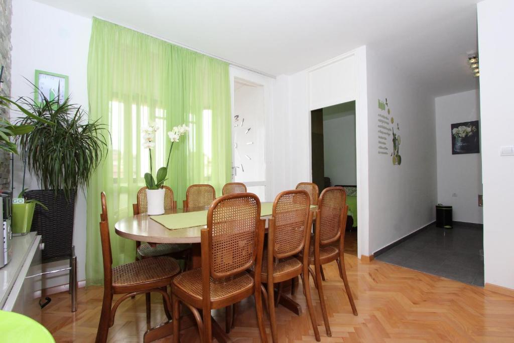 Apartment Elia 4