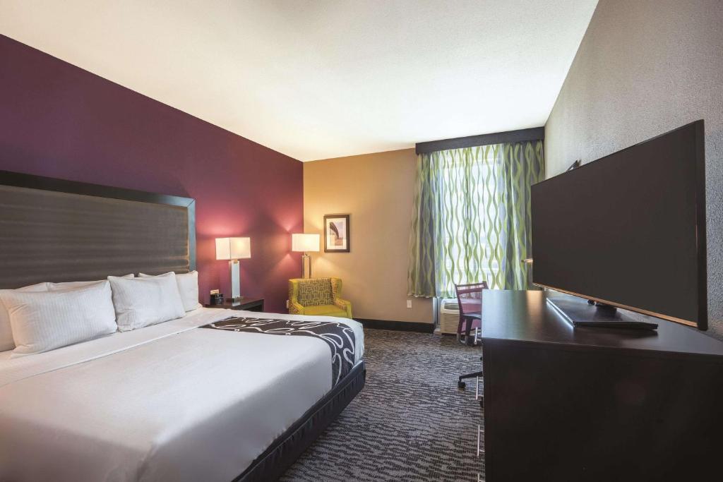 La Quinta by Wyndham Memphis Downtown Image