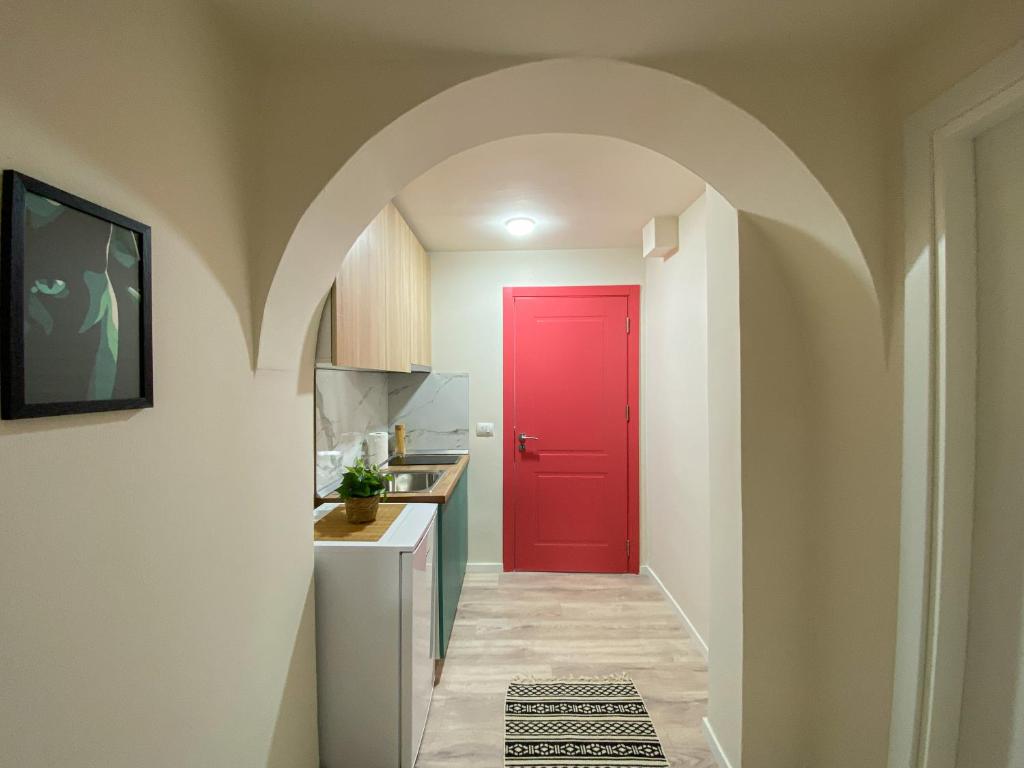 Three doors apartments, Strawberry Studio 4