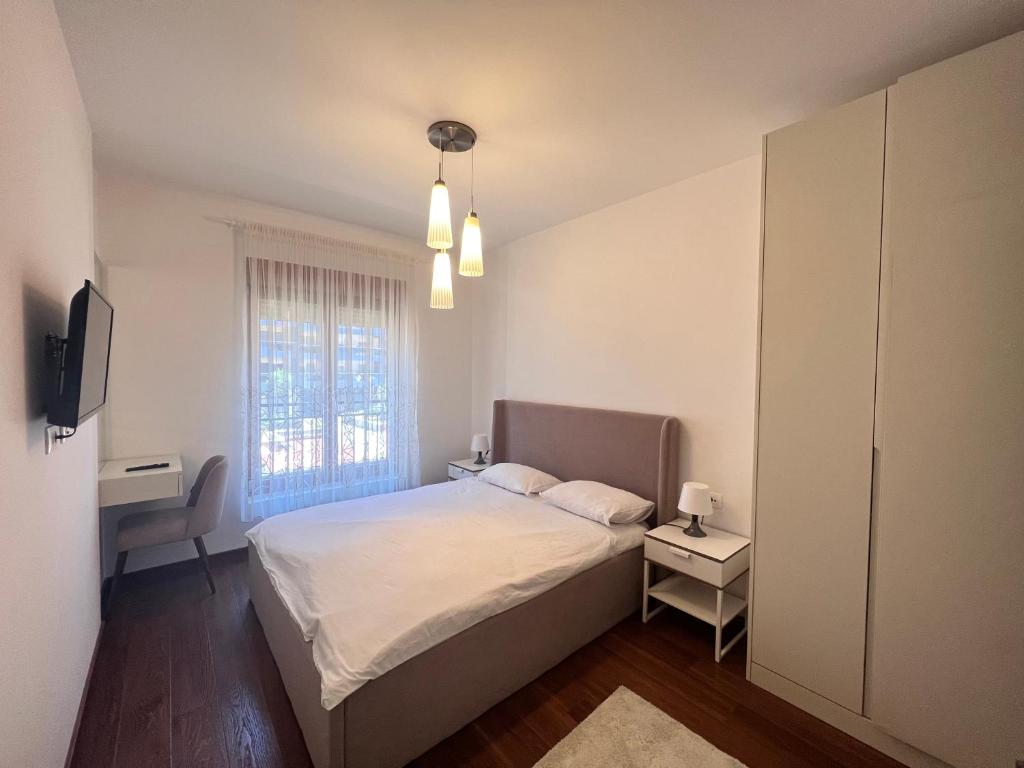 White Homes 1BR/APT•Master Quart 2