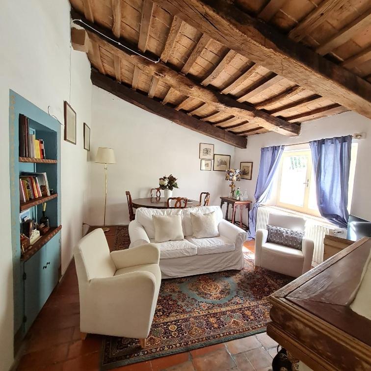 dalla fortezza al mare - la vostra casa a San Leo 5