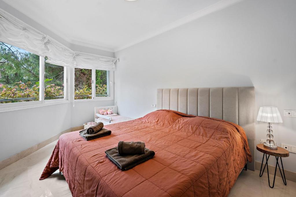 Jardín Del Mediterráneo by Finest Rentals 7
