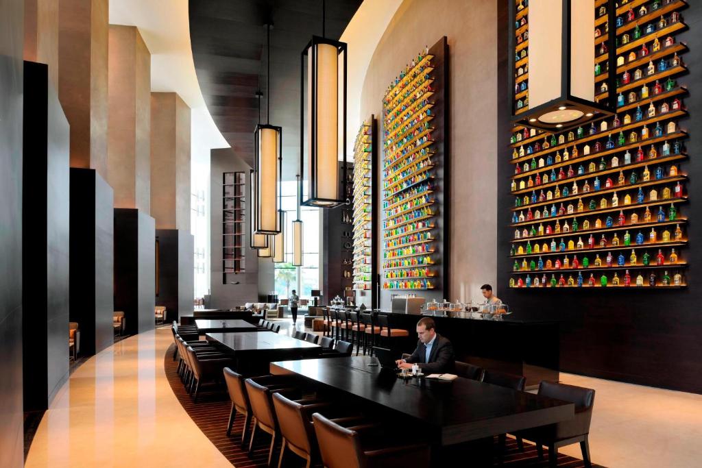 JW Marriott Marquis Hotel Dubai Image