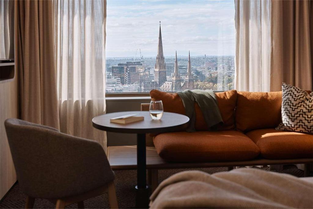 Rydges Melbourne Image