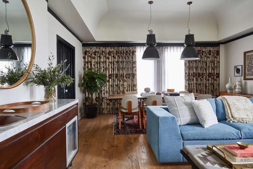 Hotel Revival Baltimore Image