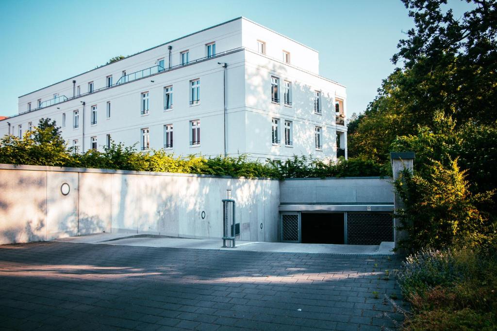 Oasis Appart - Wohnen im Königspark - Elbhang Dresden - große Terrasse - Netflix - TG 6