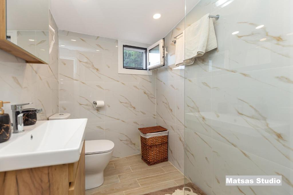 Matsas House & Studio 7