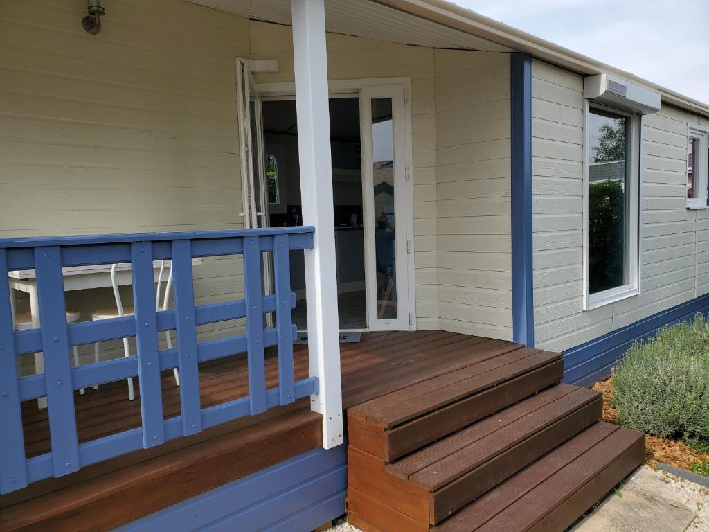 Photo de la galerie de l'établissement Mobil Home 5 pers 1 Km de l'Océan, à Talmont-Saint-Hilaire