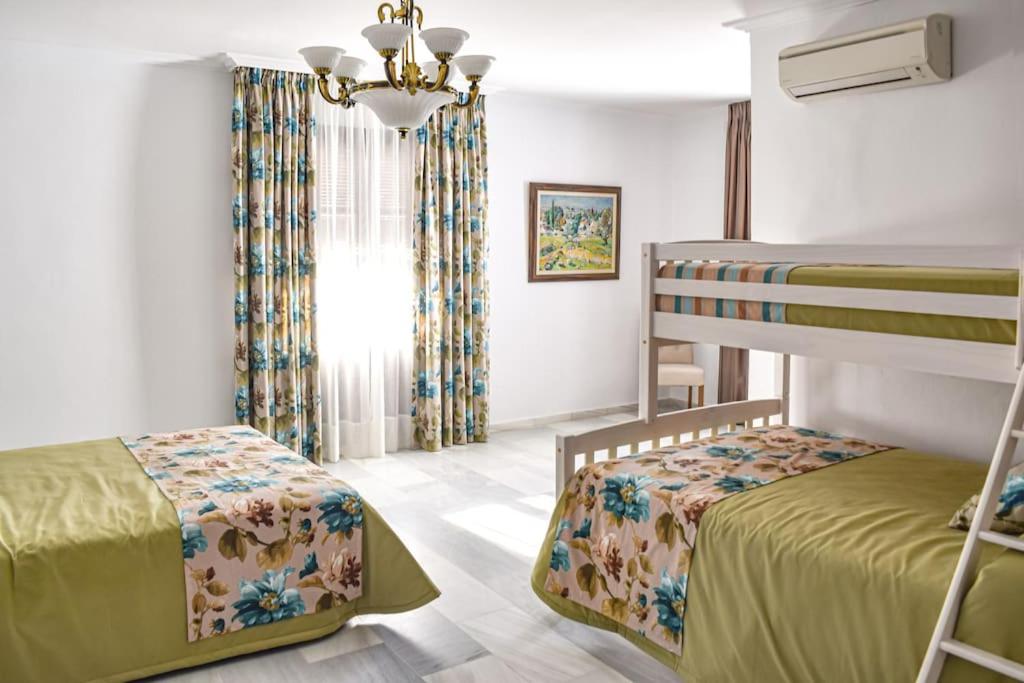 Villa Tela & Vino 6