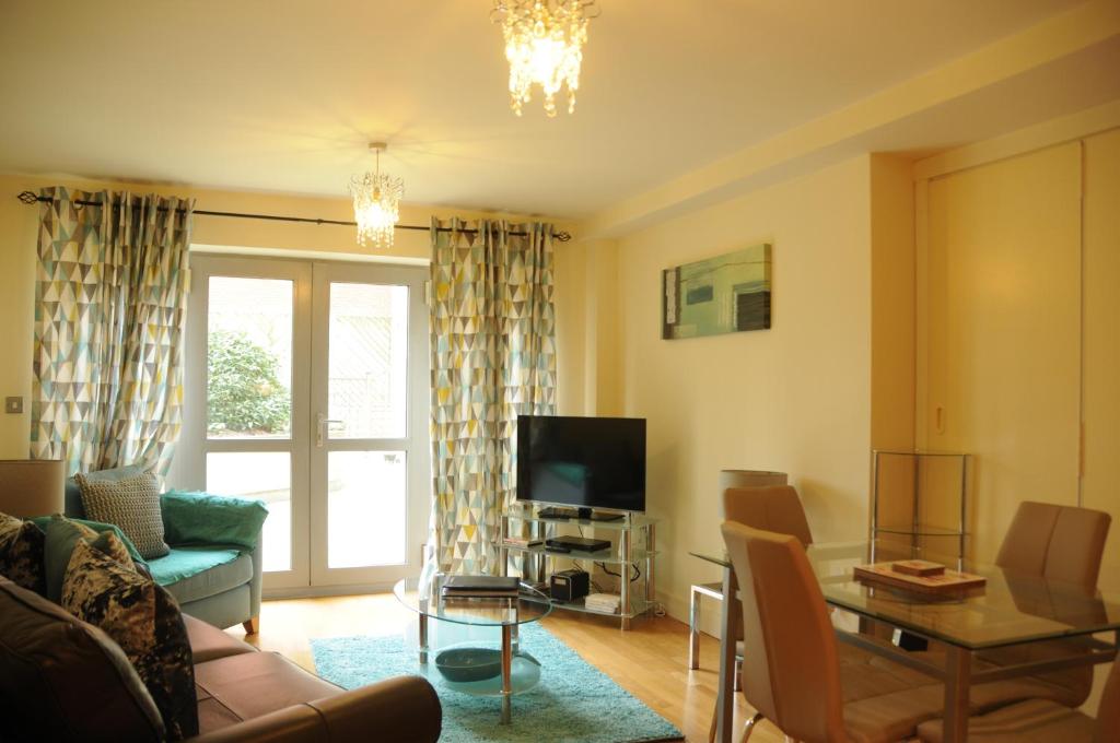 Hamilton Court Apartments from Your Stay Bristol 8