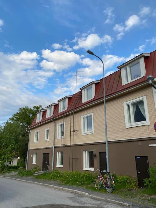 Unique wood house apartment, FREE PARKING 6