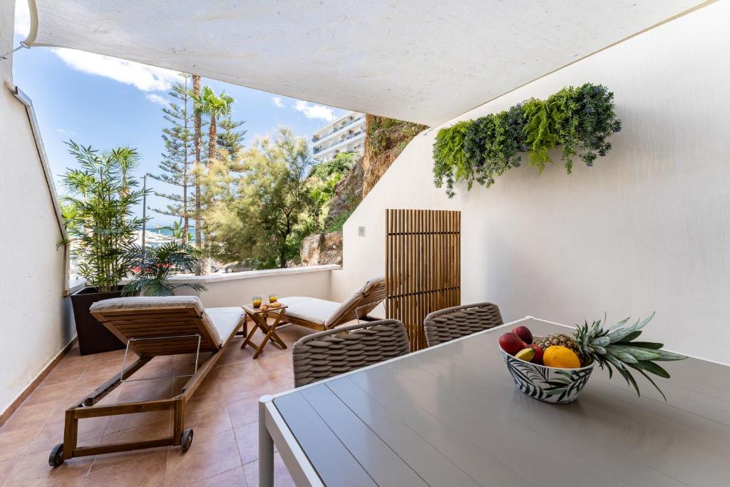 Luxury Beachfront Living on the beach with big terrace 6
