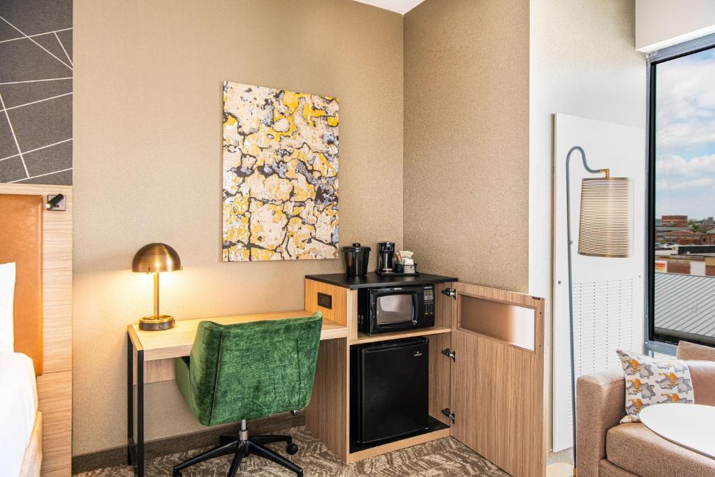 SpringHill Suites by Marriott Baltimore Downtown Convention Center Area Image