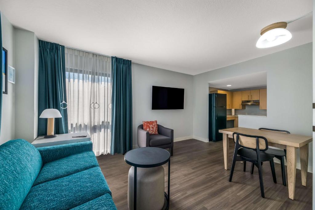 Sonesta ES Suites Orlando International Drive Image