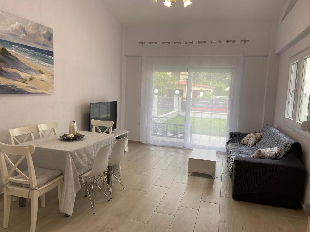 Lili Houses In Nikiti 350m From The Beach 8