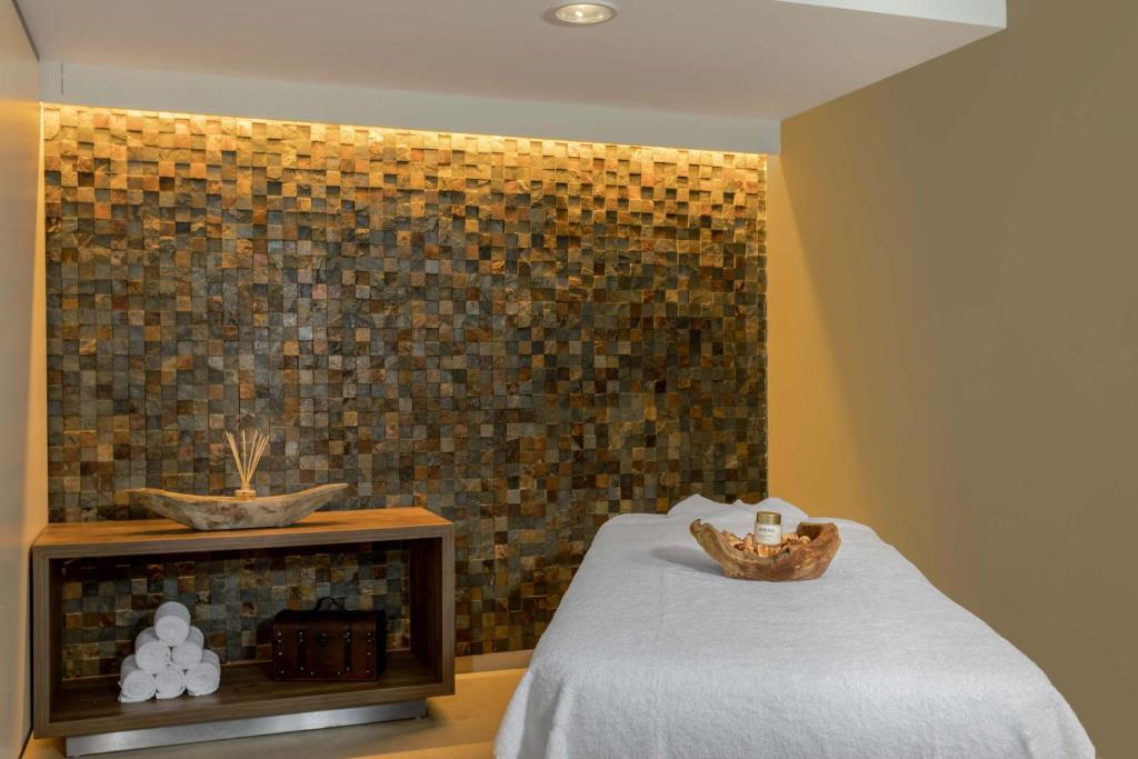 Four Points by Sheraton Munich Arabellapark Image
