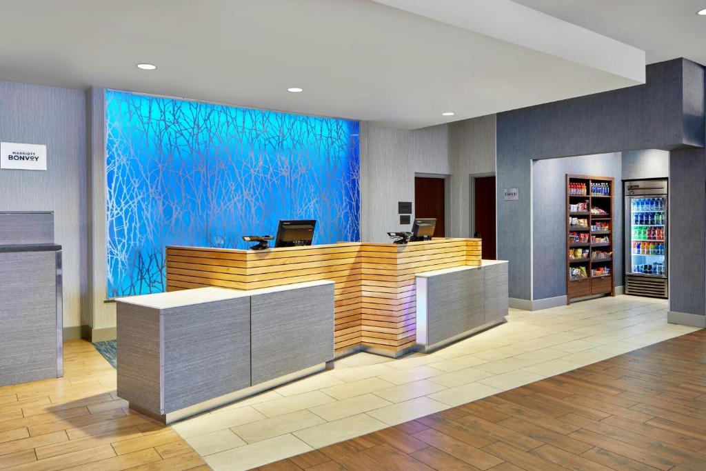Fairfield Inn and Suites by Marriott Nashville Downtown/The Gulch Image