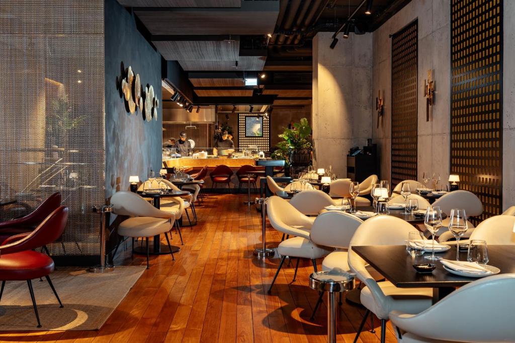 DO & CO Hotel München Image