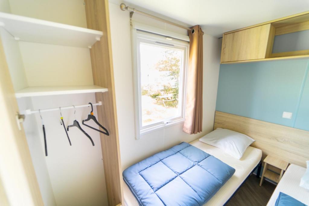 Photo de la galerie de l'établissement Mobil-home 6/8 personnes - Camping Siblu **** Domaine de Dugny, à Onzain