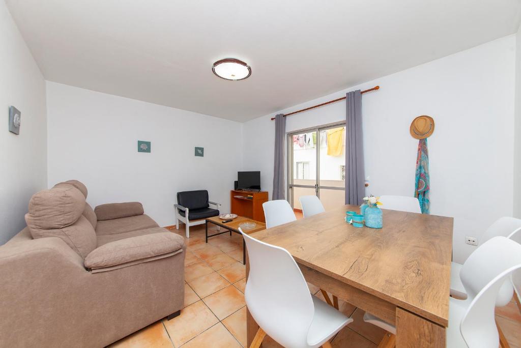 B18 - Village Street Apartment 8