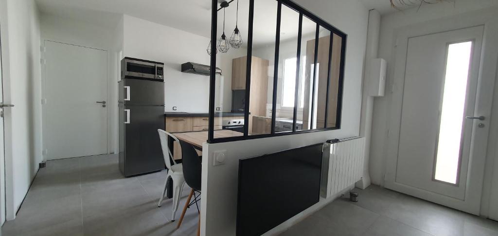 Résidence Salamandre - Maison Bois Cosy Calme avec parking pour 4 à 10 pers idéal couples et familles à 500m de la plage à Saint-Marc-sur-mer 8
