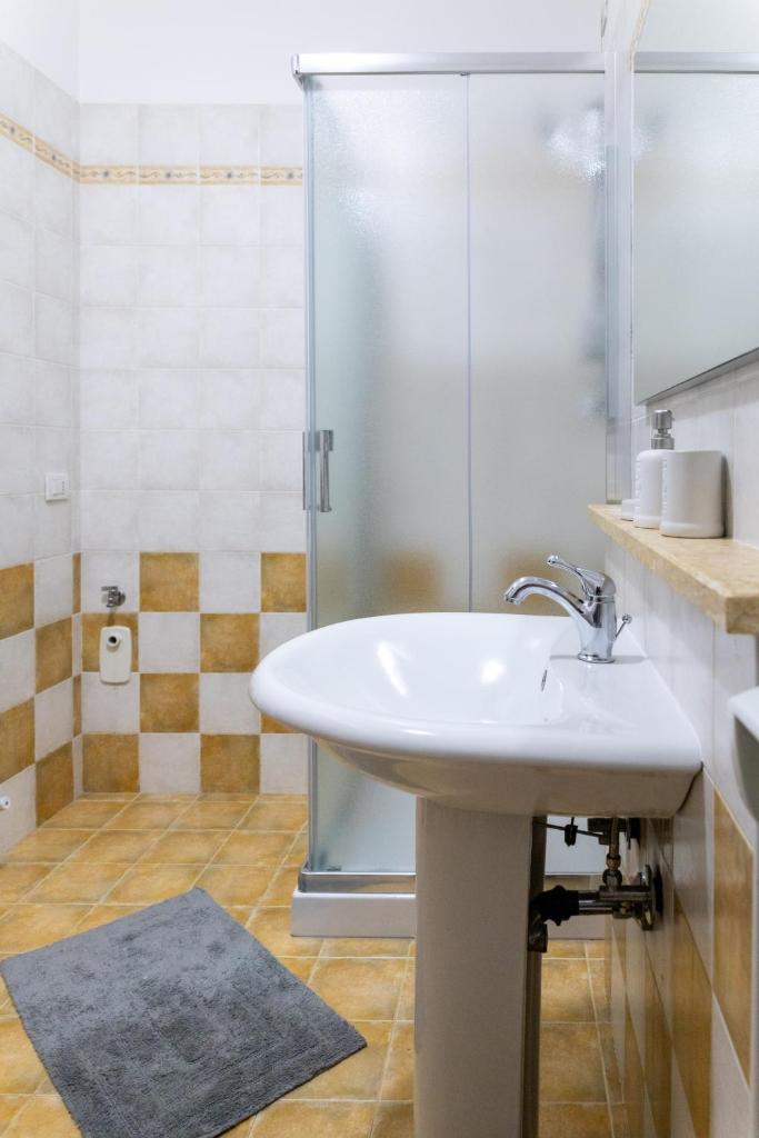 Lovely Home - con cortile e parcheggio, Assisi 3