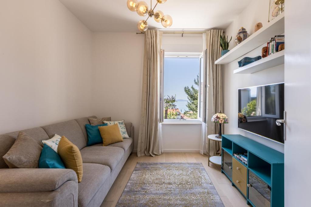 Villa KaTess with heated pool 7