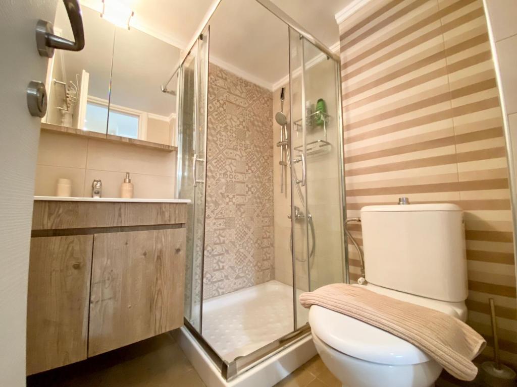Vasilissis Olgas Sea View Apartment 3
