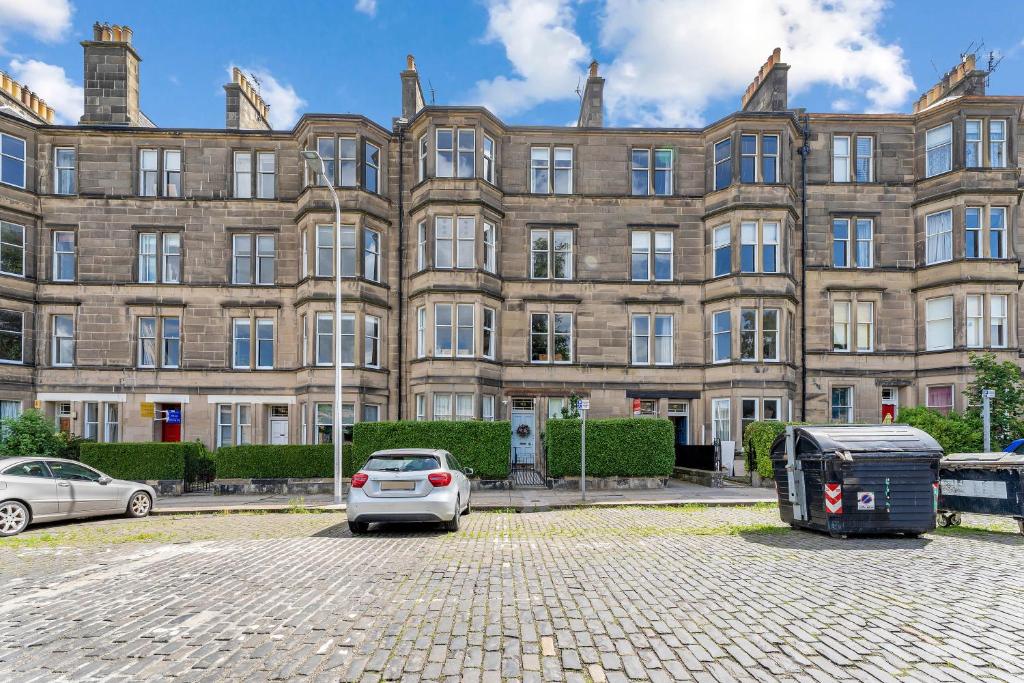 Marchmont Traditional Apartment 6