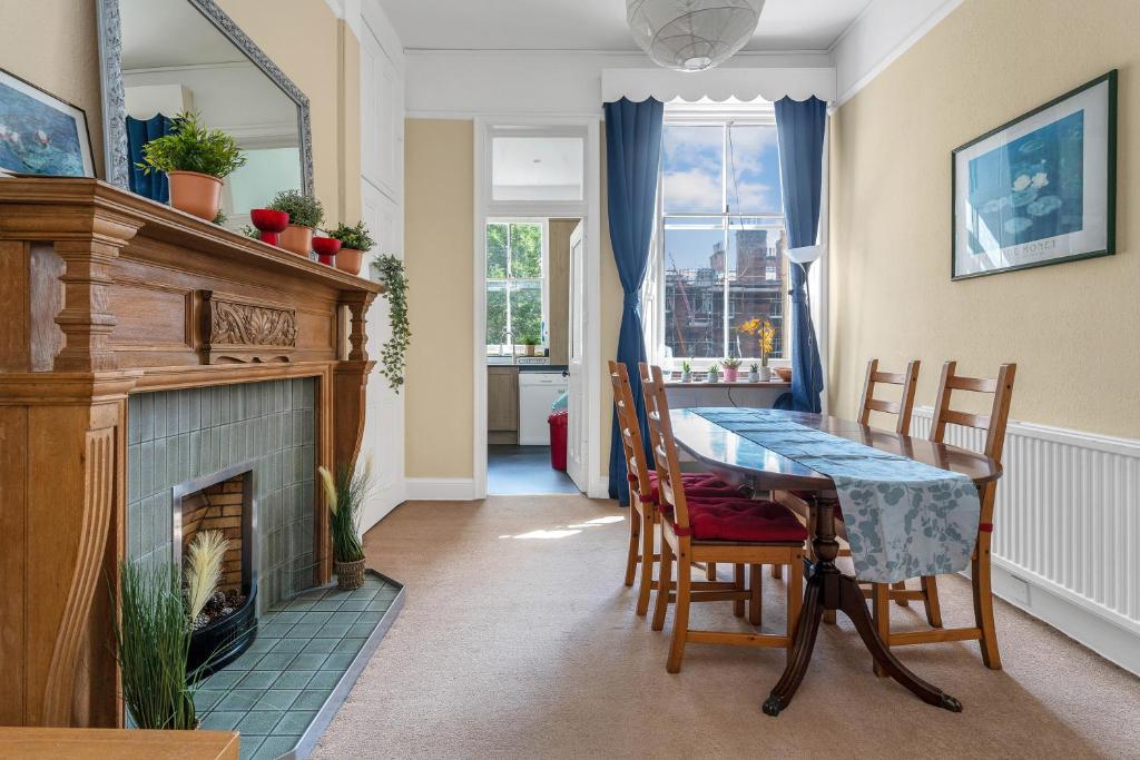 Marchmont Traditional Apartment 4