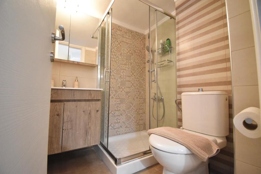 Vasilissis Olgas Sea View Apartment 8