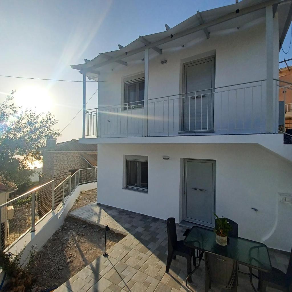 Ionian Avra Apartment 6