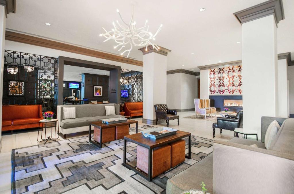 Hilton Dallas-Park Cities Image