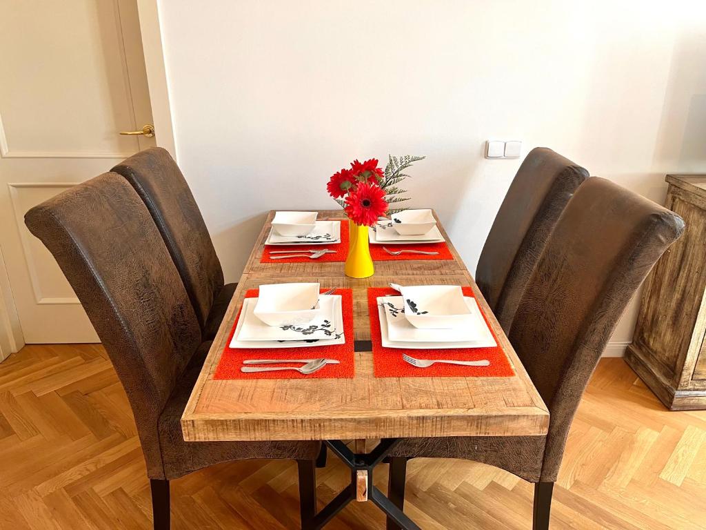 Amazing Apartment Zborovska 6