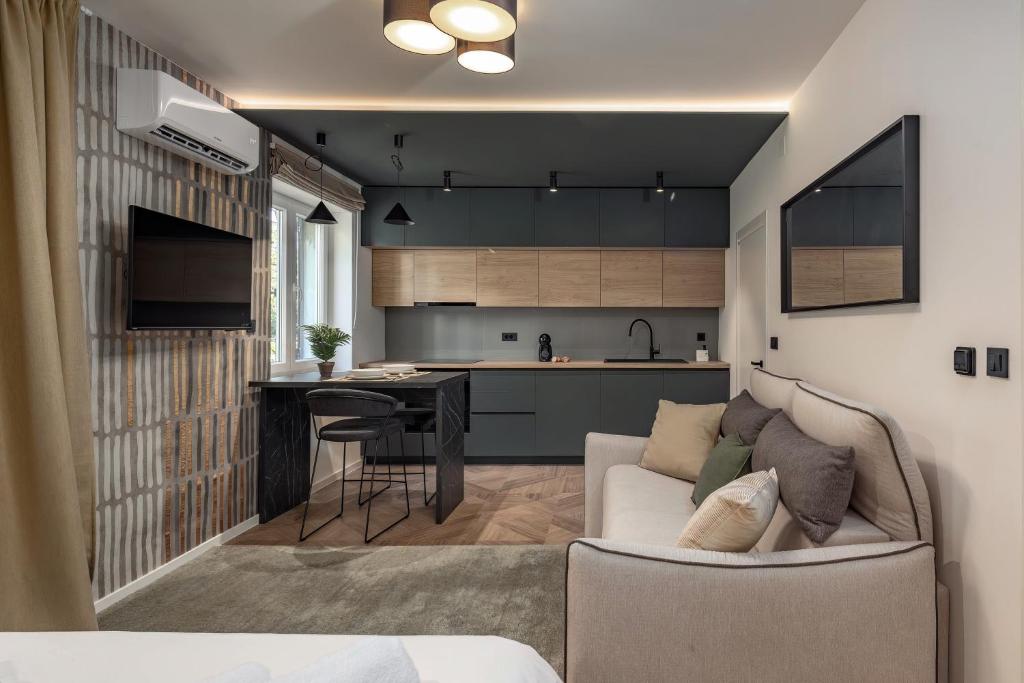 LUXURY APARTMENTS POD KAŠTELOM 4