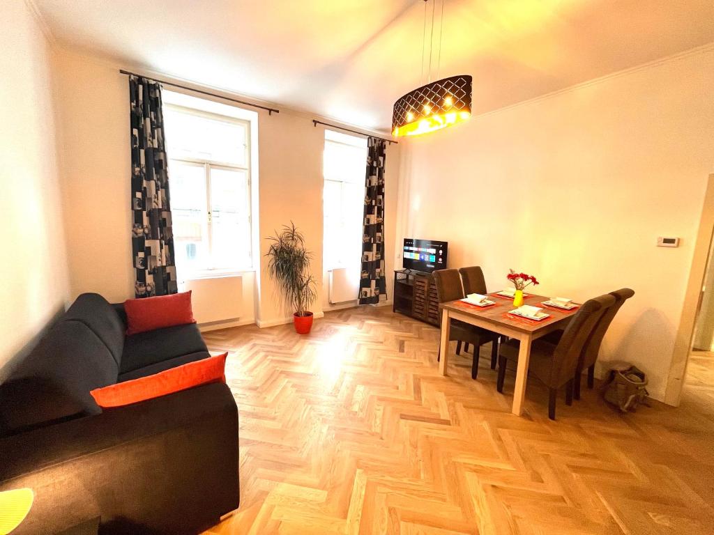 Cute Apartment Zborovska 5