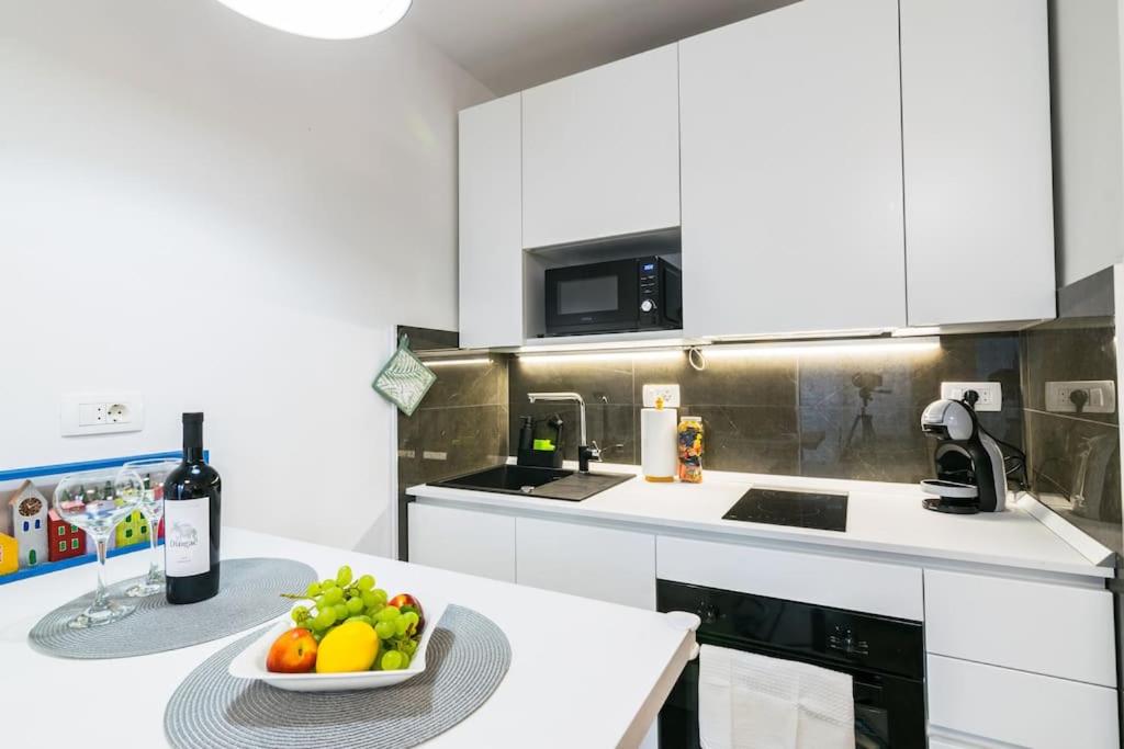 Studio Apartment Mot 7