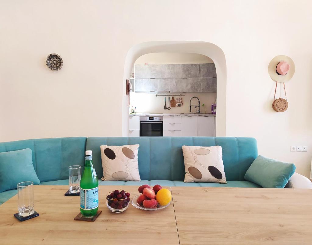 Dream Home- Santorini Cave House 4