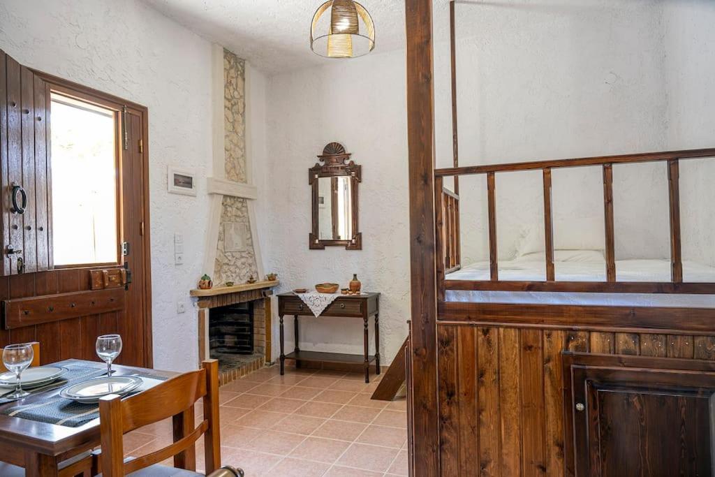 Finikas House 2