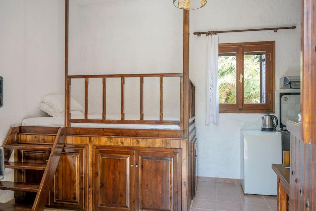 Finikas House 8
