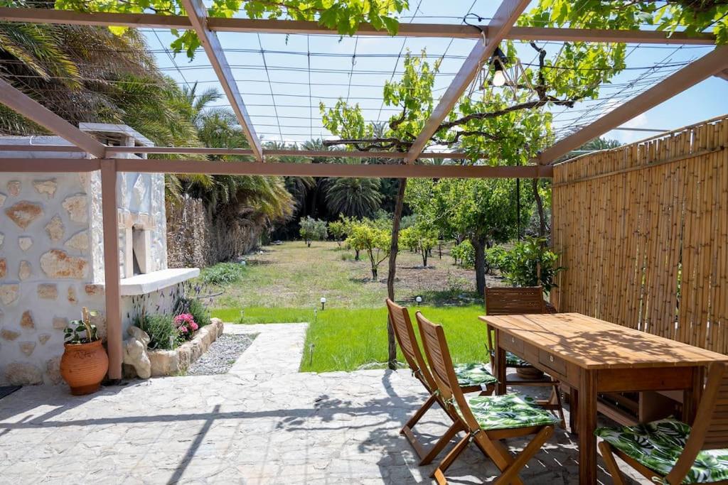 Finikas House 7
